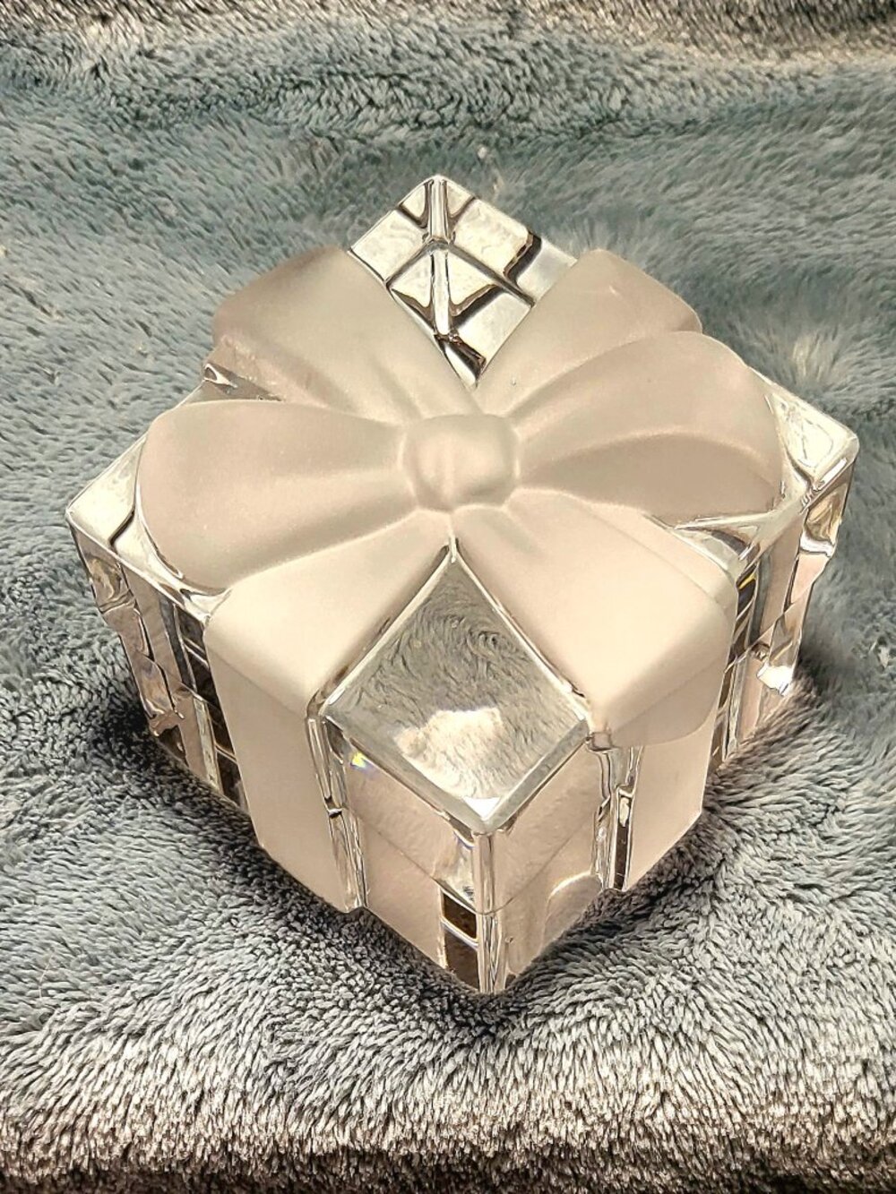 Vintage Tiffany & Co. Crystal Gift Box with Bow Paperweight -pristine condition!